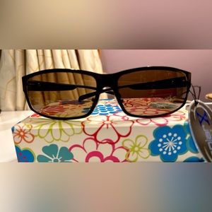 NWT Men’s wide frame sunglasses UVA UVB blocking